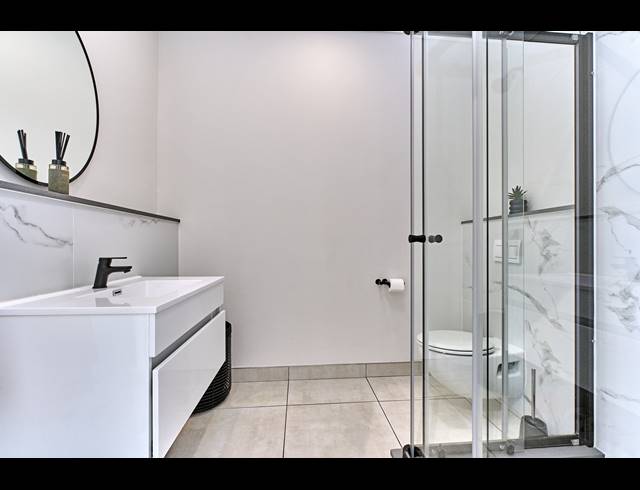 2 BEDROOM APARTMENT FOR SALE IN THE POLOFIELDS
